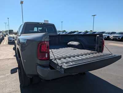 2026 RAM 3500 Crew Cab, $77423. Photo 7