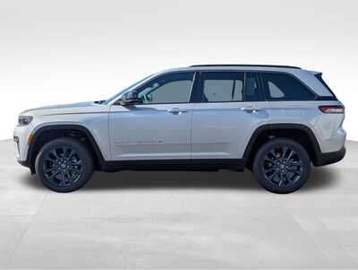 2026 Jeep Grand Cherokee, $47328. Photo 3