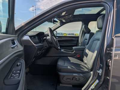 2026 Jeep Grand Cherokee, $47782. Photo 5