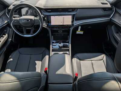 2026 Jeep Grand Cherokee, $47782. Photo 8