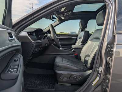 2026 Jeep Grand Cherokee L, $50873. Photo 5