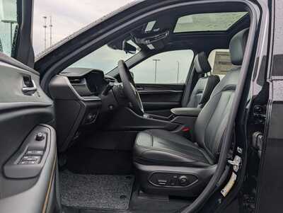 2026 Jeep Grand Cherokee, $46416. Photo 5