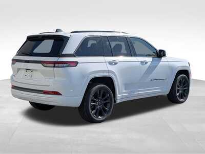 2026 Jeep Grand Cherokee, $47218. Photo 2