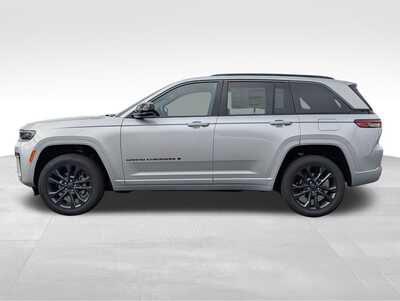 2026 Jeep Grand Cherokee, $48678. Photo 3