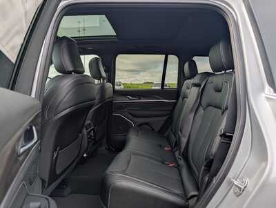2026 Jeep Grand Cherokee, $48678. Photo 6