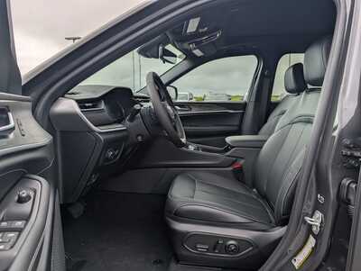 2026 Jeep Grand Cherokee, $48678. Photo 5