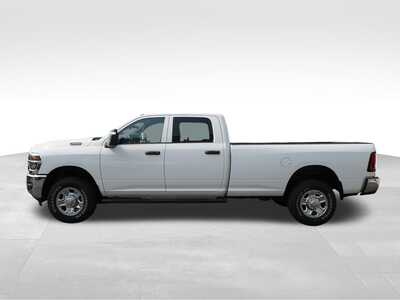 2026 RAM 2500 Crew Cab, $56342. Photo 3