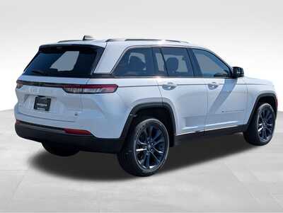 2026 Jeep Grand Cherokee, $46792. Photo 2