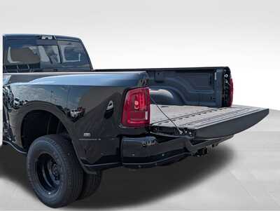 2026 RAM 3500 Crew Cab, $82733. Photo 7