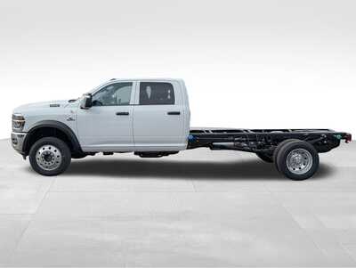 2026 RAM 5500 Crew Cab, $78600. Photo 3