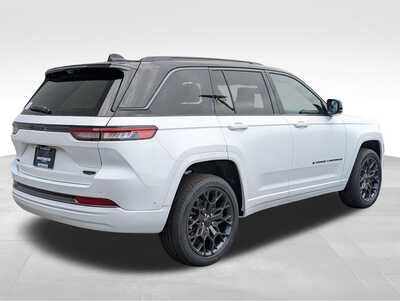 2026 Jeep Grand Cherokee, $58884. Photo 2