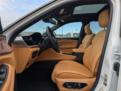 2026 Jeep Grand Cherokee, $58884. Photo 5