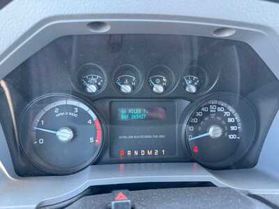 2011 Ford F350 Crew Cab, $15000. Photo 8