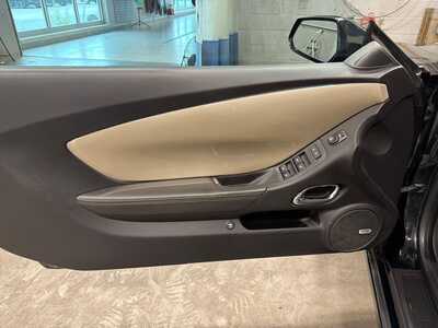 2015 Chevrolet Camaro, $15500. Photo 11