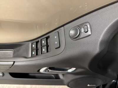 2015 Chevrolet Camaro, $15500. Photo 12