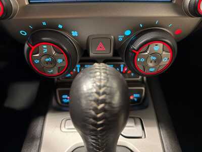 2015 Chevrolet Camaro, $15500. Photo 4