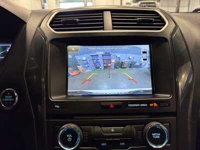 2016 Ford Explorer, $15000. Photo 10