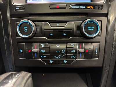 2016 Ford Explorer, $15000. Photo 7