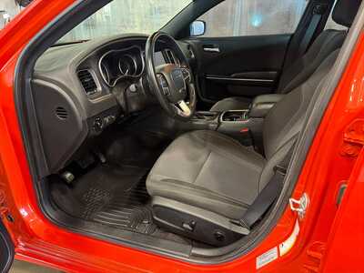 2016 Dodge Charger, $13800. Photo 4