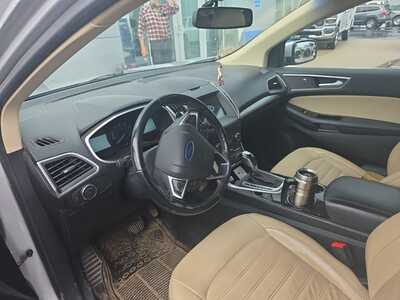 2018 Ford Edge, $13500. Photo 7