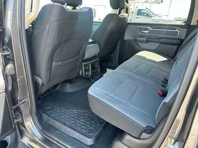 2019 RAM 1500 Crew Cab, $20000. Photo 6