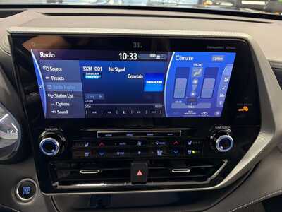 2020 Toyota Highlander, $33000. Photo 8