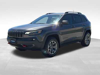 2020 Jeep Cherokee, $24000. Photo 2