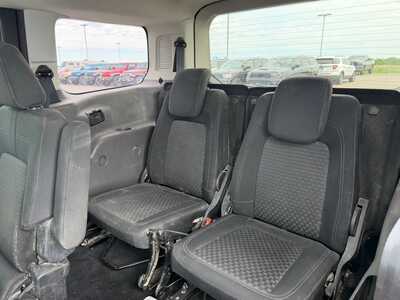 2022 Ford Transit Connect, $19800. Photo 11