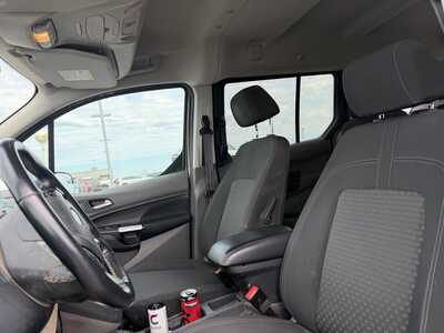 2022 Ford Transit Connect, $19800. Photo 4