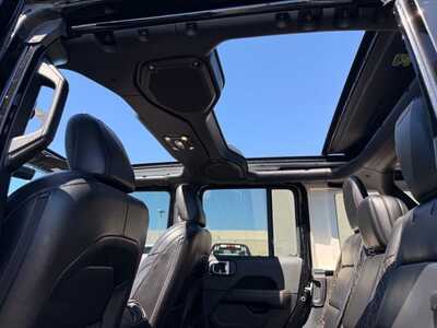 2022 Jeep Wrangler Unlimited, $35000. Photo 10