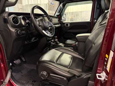 2022 Jeep Wrangler Unlimited, $30000. Photo 3