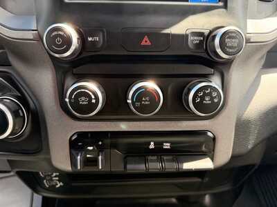 2023 RAM 3500 Crew Cab, $42000. Photo 7