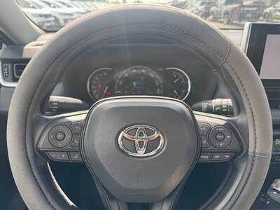 2023 Toyota RAV4, $36500. Photo 12