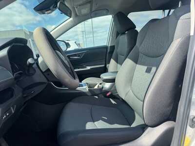 2023 Toyota RAV4, $36500. Photo 9