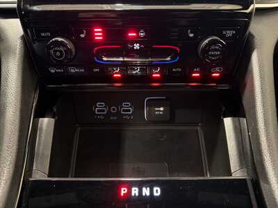 2023 Jeep Grand Cherokee, $31500. Photo 9