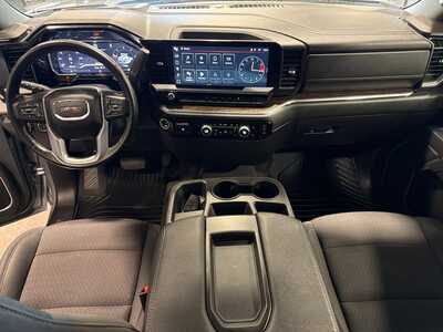 2024 GMC 2500 Ext Cab, $48000. Photo 5