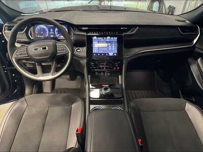 2024 Jeep Grand Cherokee, $37000. Photo 5