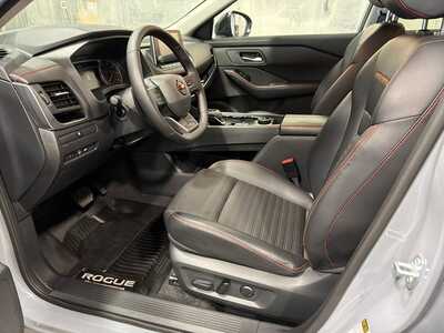 2025 Nissan Rogue, $27500. Photo 4