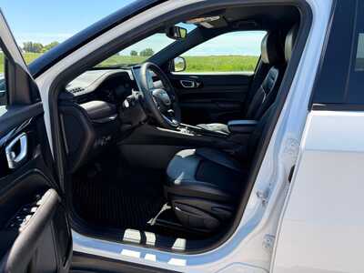 2025 Jeep Compass, $24000. Photo 4