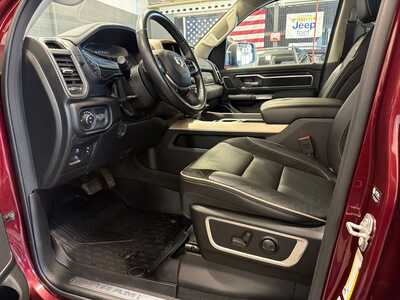 2022 RAM 1500 Crew Cab, $36000. Photo 4