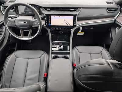 2026 Jeep Grand Cherokee, $48913. Photo 8