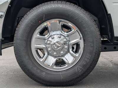 2026 RAM 3500 Crew Cab, $58633. Photo 4