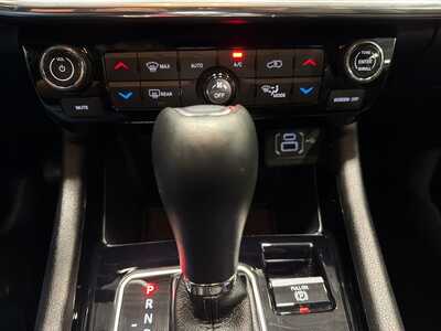 2023 Jeep Compass, $23200. Photo 10