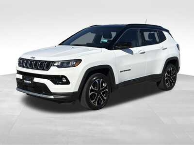 2023 Jeep Compass, $23200. Photo 2