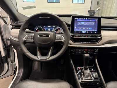 2023 Jeep Compass, $23200. Photo 6
