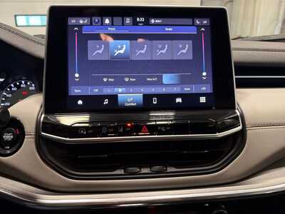 2023 Jeep Compass, $23200. Photo 8