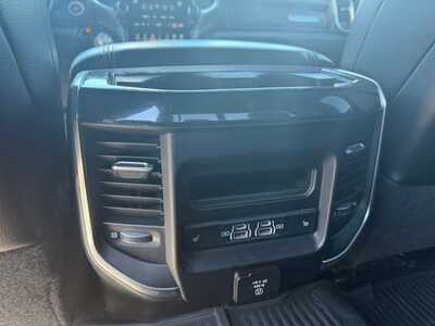 2022 RAM 2500, $20000. Photo 12