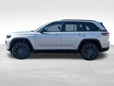 2026 Jeep Grand Cherokee, $47563. Photo 3