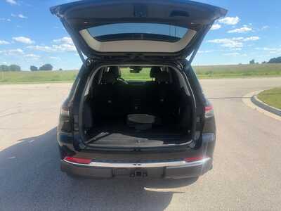 2022 Jeep Grand Cherokee, $30500. Photo 11