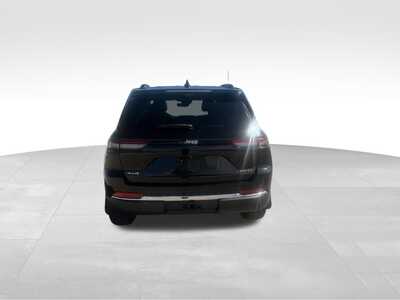 2022 Jeep Grand Cherokee, $30500. Photo 6